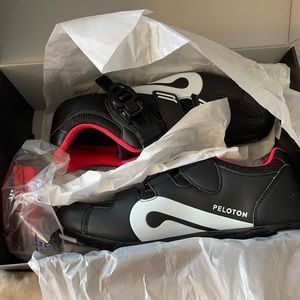 Never used peloton spin shoes